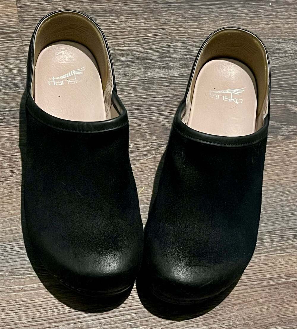 Dansko Brenna Black Burnished Suede Clogs Shoes Slip On Size 36 Comfort